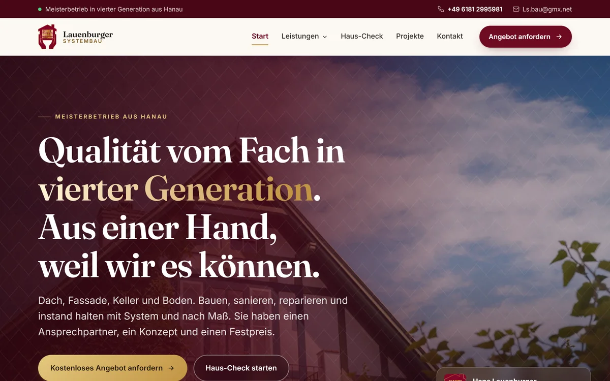 Startseite von Lauenburger Systembau, Meisterbetrieb aus Hanau, mit Haus unter Abendhimmel